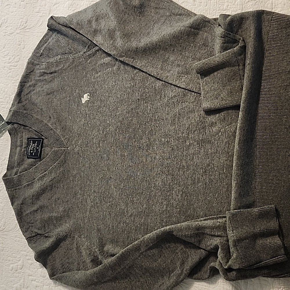 Men's Abercrombie & Firch sweater